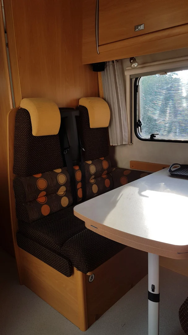 Photo 6
